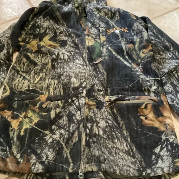ScentLok Camouflage Jacket and Pant Fleece Set, Ladies Size M, Very Nice!